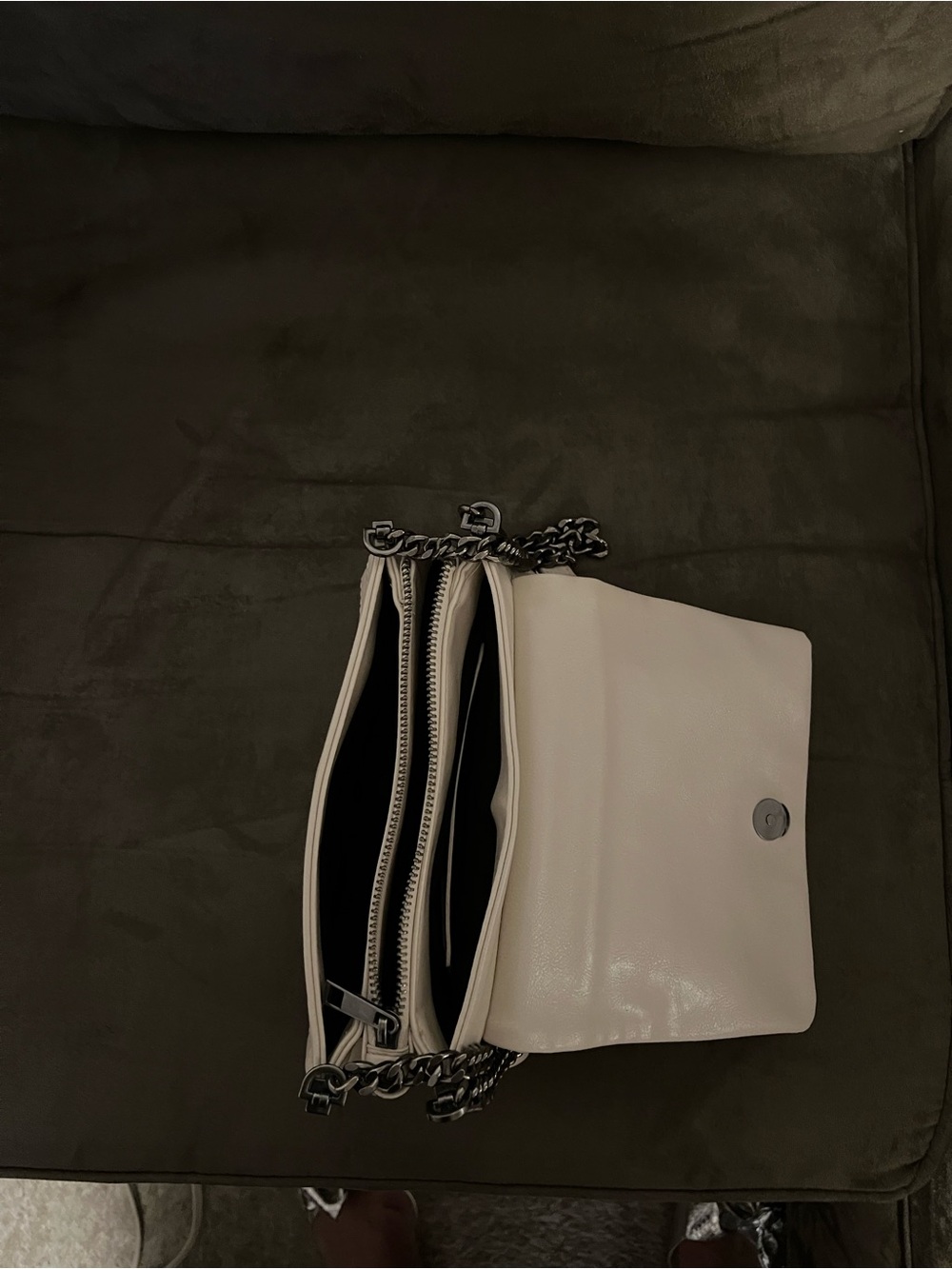 Cream Quilted Shoulder Bag with Chain Strap - Picture 2 of 3